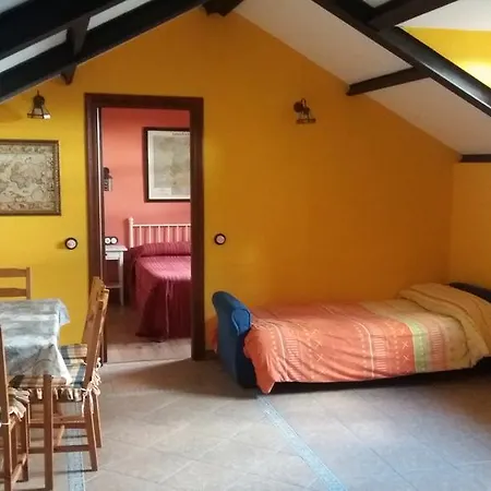 Apartment Escuelas De Fuentes