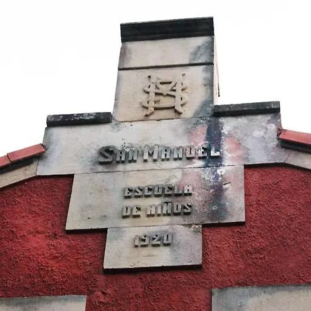 Escuelas De Fuentes 公寓