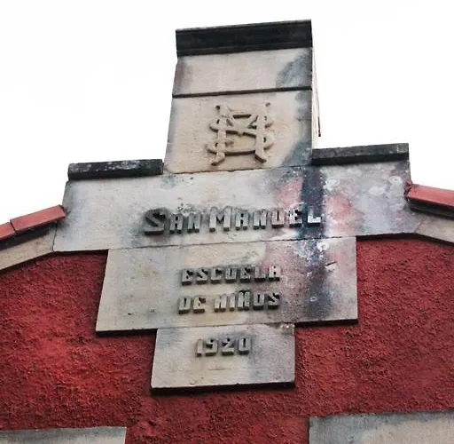 Escuelas De Fuentes דירה