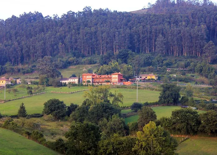 Escuelas De Fuentes וילאביצ'יוסה