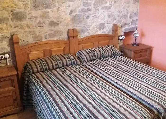 Escuelas De Fuentes דירה וילאביצ'יוסה