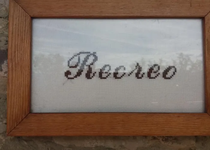 Escuelas De Fuentes וילאביצ'יוסה